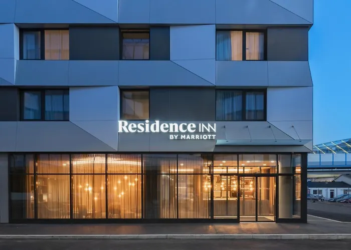 By Marriott East Vienna