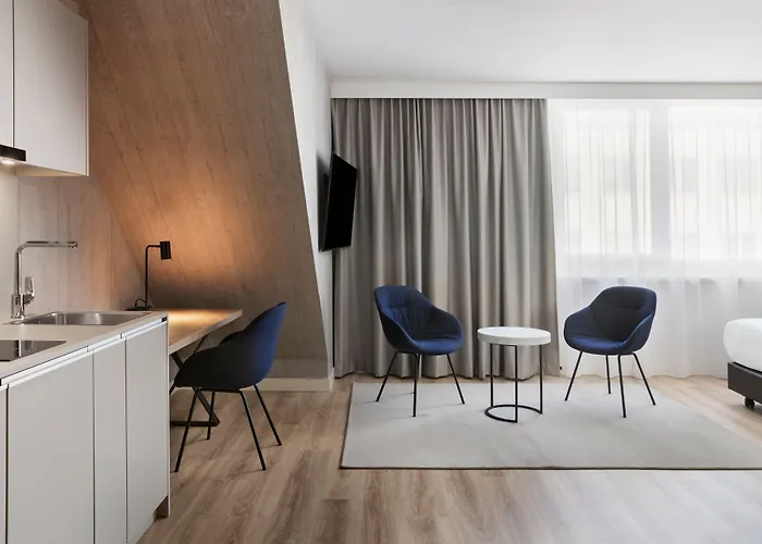 By Marriott East 4* Vienna