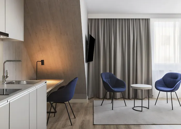 By Marriott East Vienna