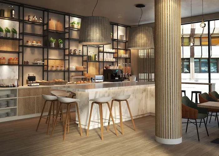 Aparthotel By Marriott East 4*